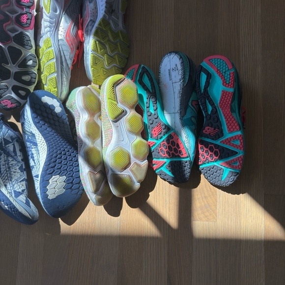 Bundle of five women’s Sneakers: Nike/ New Balance/ Saucony - Picture 9 of 12